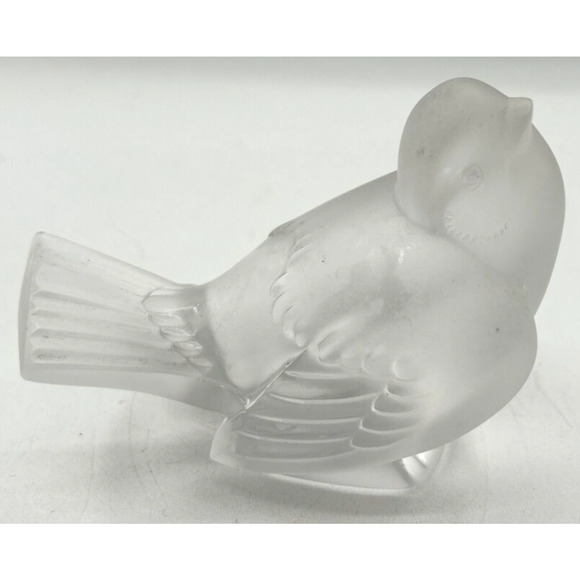 Lalique Crystal Sparrow Head Up U259